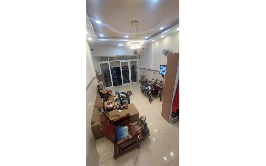 Bán Nhà Nguyễn Văn Luông, Phường 12 , Quận 6. DT 54m2 x 5 tầng (4.3 x 13) . Giá 8,45  tỷ TL