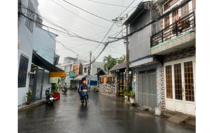 NHÀ GIÁ RẺ Q12 LK25