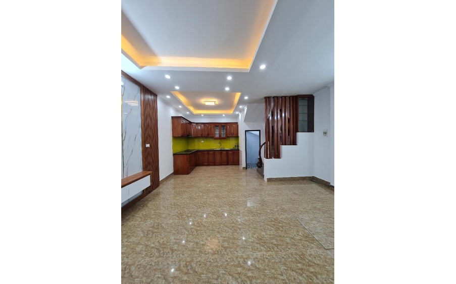 6.9 TỶ- NHÀ HOÀNG NGỌC PHÁCH SÁNG BỪNG CẢ CON PHỐ - NGÕ RỘNG MÊNH MÔNG - THOÁNG SÁNG CHÓI LÓA - NỘI THẤT XỊN XÒ - Ở NGAY