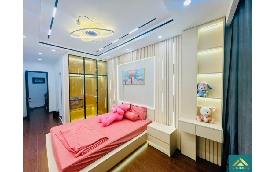 THANH KHOẢN NGAY, NHÀ LƯƠNG ĐÌNH CỦA 30M2 X 4 TẦNG, NỘI THẤT TIỀN TỶ,  NGÕ THÔNG KINH DOANH, 50M RA PHỐ, TIỆN ÍCH NGẬP TRÀN, XÁCH VALI VỀ Ở  -  Giá