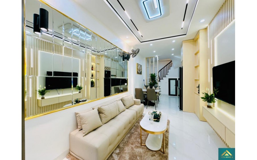 THANH KHOẢN NGAY, NHÀ LƯƠNG ĐÌNH CỦA 30M2 X 4 TẦNG, NỘI THẤT TIỀN TỶ,  NGÕ THÔNG KINH DOANH, 50M RA PHỐ, TIỆN ÍCH NGẬP TRÀN, XÁCH VALI VỀ Ở  -  Giá