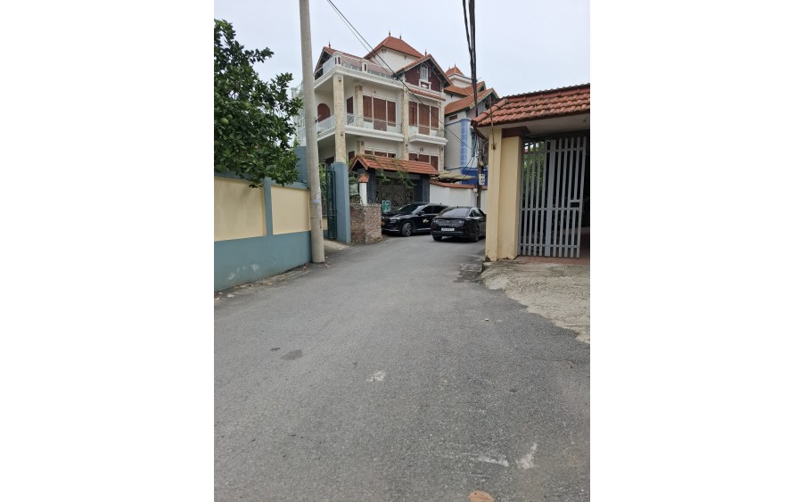 Bán nhà 4T Đại Mạch 235m x 12m oto tránh giá 9,x tỷ TL. LH: 0936123469