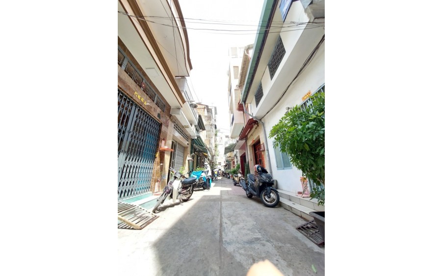 Bán nhà Lê Quang Sung, Q6, giáp Q5, 4m x 17.6m, 72m2, Giá 7.1 Tỷ