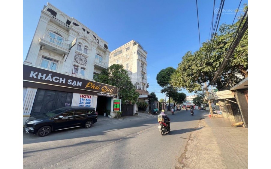 bán nhà biệt thự mini 102m2 ngang 6m, đường Lê văn Việt, P. TNP A, Q. 9, hẻm xe hơi đậu cửa, 5.x tỷ