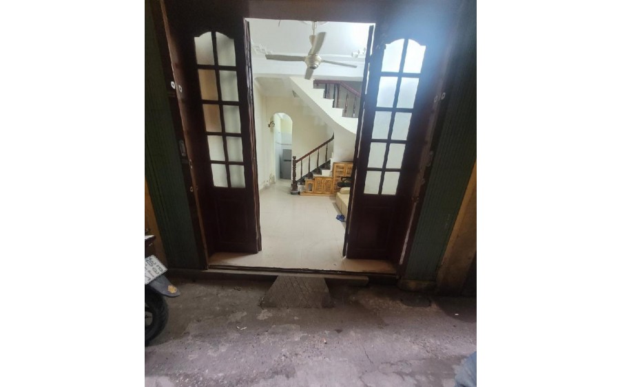 VỊ TRÍ CỰC ĐẸP PHỐ LẠC LONG QUÂN – NHÀ DÂN XÂY - SỔ HOA HẬU – 4T, GIÁ 5.99 TỶ - NGÕ THÔNG – GẦN Ô TÔ TRÁNH