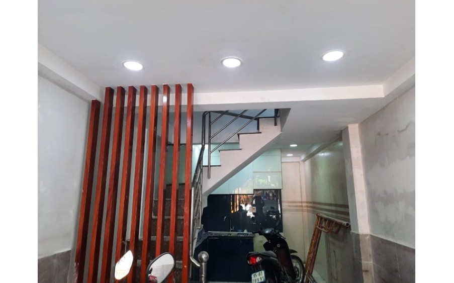 Bán nhà mặt tiền KD Nguyễn Phúc Chu, P15, Tân Bình, 43m2, 4 tầng, chỉ 5.9 tỷ.