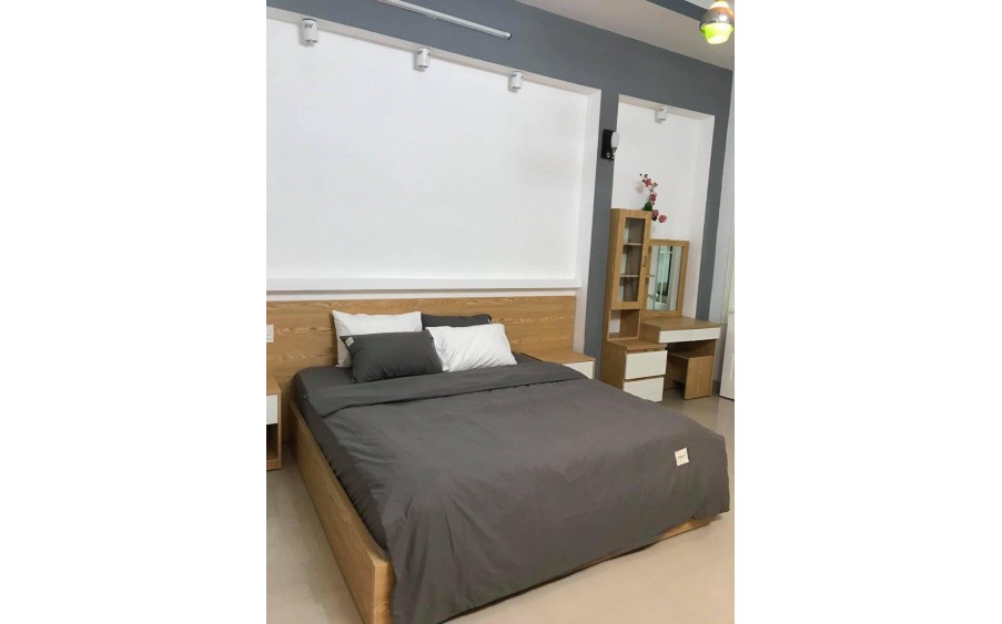 Trực tiếp chính chủ 7 tầng mặt tiền đường 7m5 Phan Liêm giá rẻ