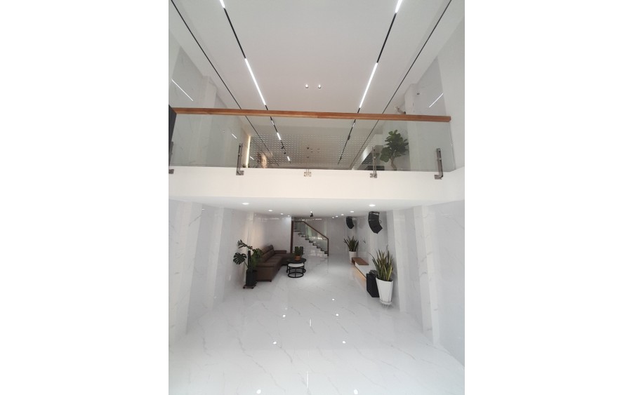 Nhà đẹp giá tốt mới xây ngang 5m  - hẻm xe tải đường Bình Thới  q11 –– giá 10, 9 tỷ - dt 65m2