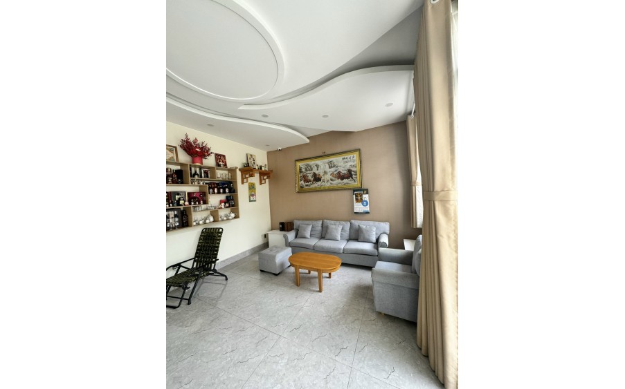 Bán nhà 3 tầng mới ngang 4,6 m - hẻm xe hơi Thành Thái giá 12 tỷ -  diện tích 60m2