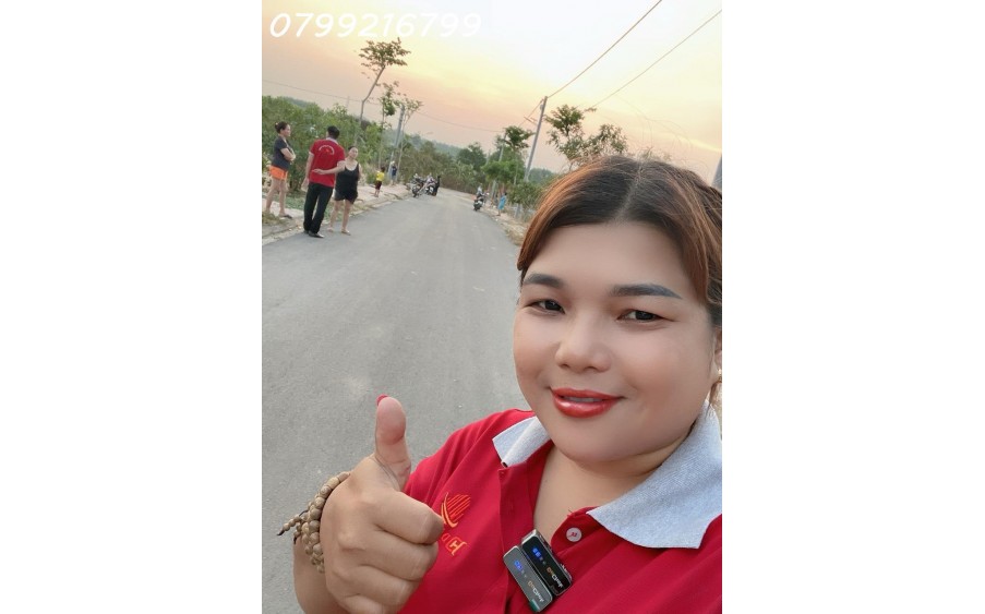 Đất nền giá rẻ sổ riêng thổ cư Bình Minh Trảng Bom Đồng Nai . Gía bán 1 tỷ 150 triệu/nền. LH 0799 216 799 em Trinh. Hỗ trợ vay 3 bên.