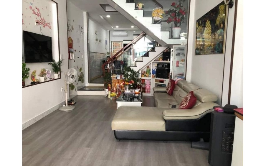 Cho thuê nhà nguyên căn 4 tầng MT khu phạm văn đồng GẦN BIỂN-ĐÀ NẴNG