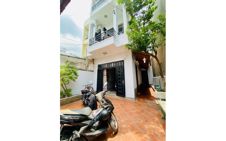 Bán Nhà Gò Vấp, Sát mặt Tiền Bùi Quang Là,  6.6* 19m,  trệt 2 lầu sân thượng, giá 8.8 tỷ