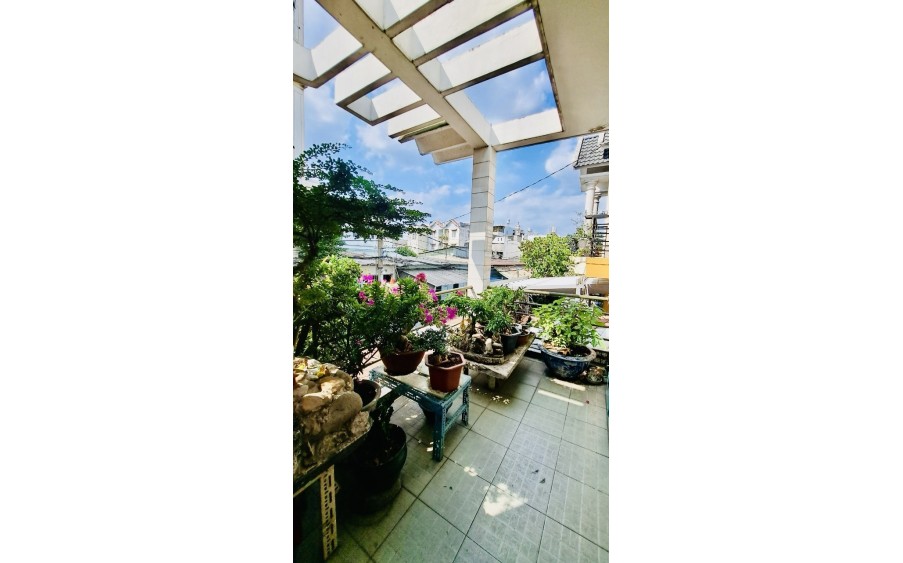 CHỈ 40TR/MR, CHỦ CẨN BÁN  NHÀ GẦN MẶT TIỀN TRƯỜNG CHINH, QUẬN 12, 10 TỶ