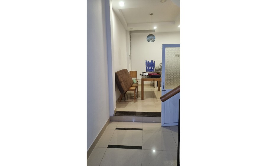Cho thuê nhà: 50m2 x 3 tầng giá: 7.5tr/tháng