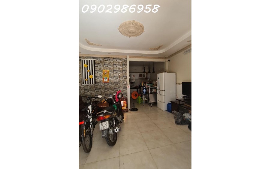 MẶT TIỀN ĐƯỜNG SỐ 6 TÊN LỬA - GẦN AEON MALL BÌNH TÂN - GIÁP QUẬN 6 - NHÀ 2 TẦNG - 5.25 Tỷ