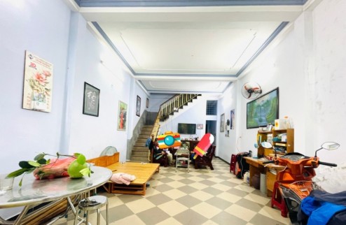 ♣ Nhà sát MT CMT8 Ông Ích Đường, 98m2, 2 tầng ở ngay, hơn 3 tỷ