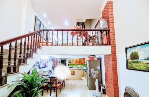 Nhà Vườn Lài, 50m2 x 3T, 20m trước mặt, Trước Nhà 5m, Nhà Đẹp, Sổ Chuẩn, Chỉ 3.5 Tỷ