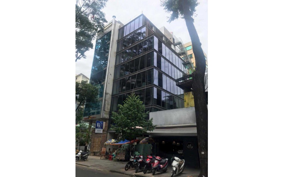 Cho Thuê TOÀ GÓC Gần Hồ con Rùa, 2 Hầm giữ xe, bàn giao thô