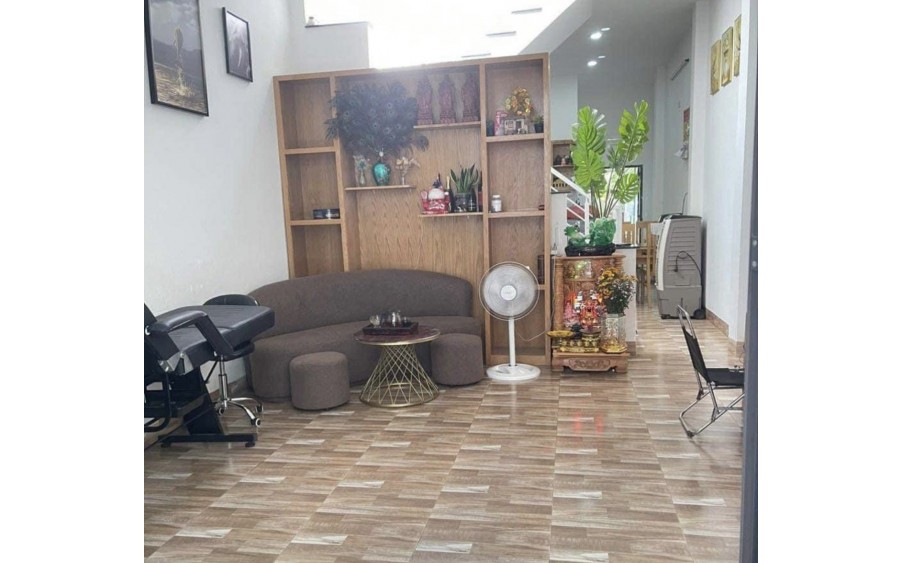 BÁN NHÀ 2 MẶT TIỀN HẺM OTO LÊ HỒNG PHONG, P. PHƯỚC HẢI, NHA TRANG.