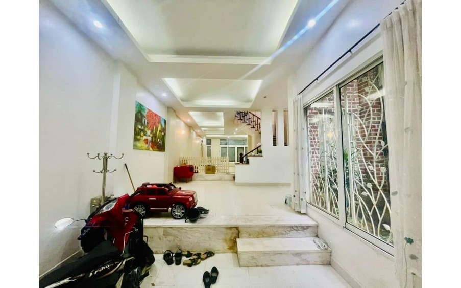 BÁN NHÀ PHỐ TRUNG KÍNH - CẦU GIẤY DIỆN TÍCH: 126 M2 x 6 TẦNG, MẶT TIỀN 6 M