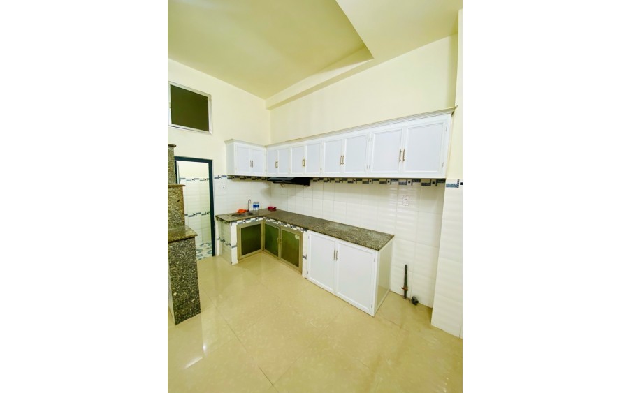 Nhà đẹp Nguyễn Văn Quá giáp GÒ VẤP_NGANG 5M, Rẻ 3TỶ...2 TẦNG,Sàn 80M2