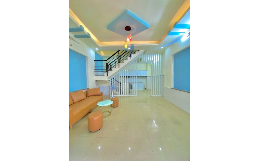Nhà đẹp Nguyễn Văn Quá giáp GÒ VẤP_NGANG 5M, Rẻ 3TỶ...2 TẦNG,Sàn 80M2