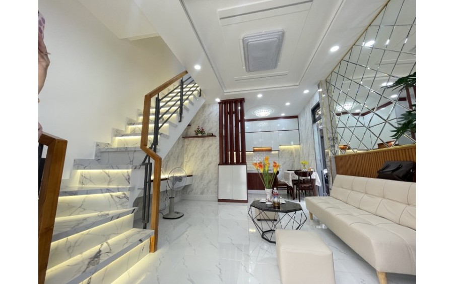 Chỉ 4.05TL - bán nhà hẻm xe hơi Đường số 14, P8, Gò Vấp