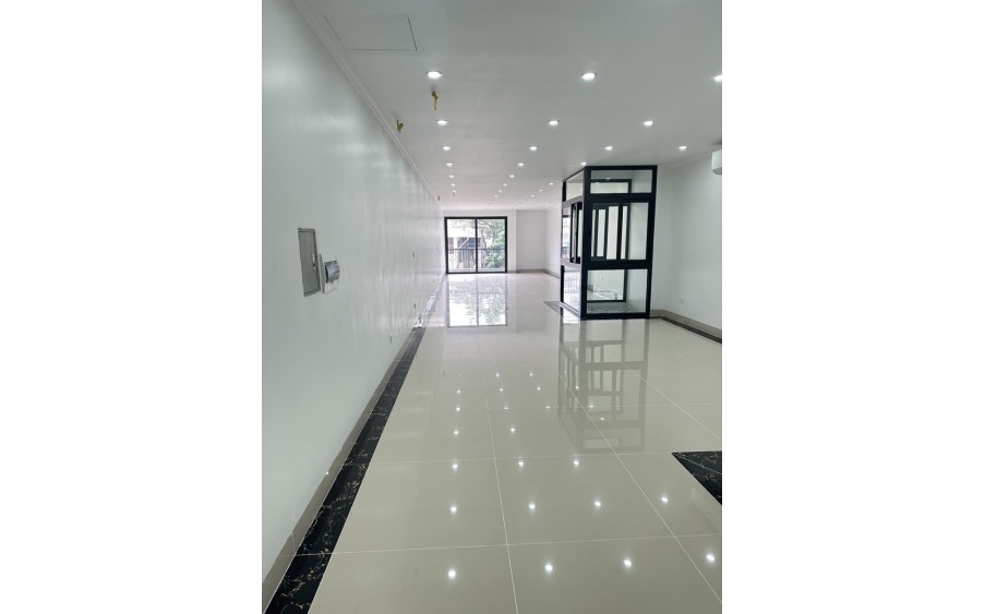 Chủ nhà cho thuê nguyên căn mới hoàn thiện, Khu Thuỵ Khuê, 122m2x 4.5T- Kinh doanh, VP - 33 Tr