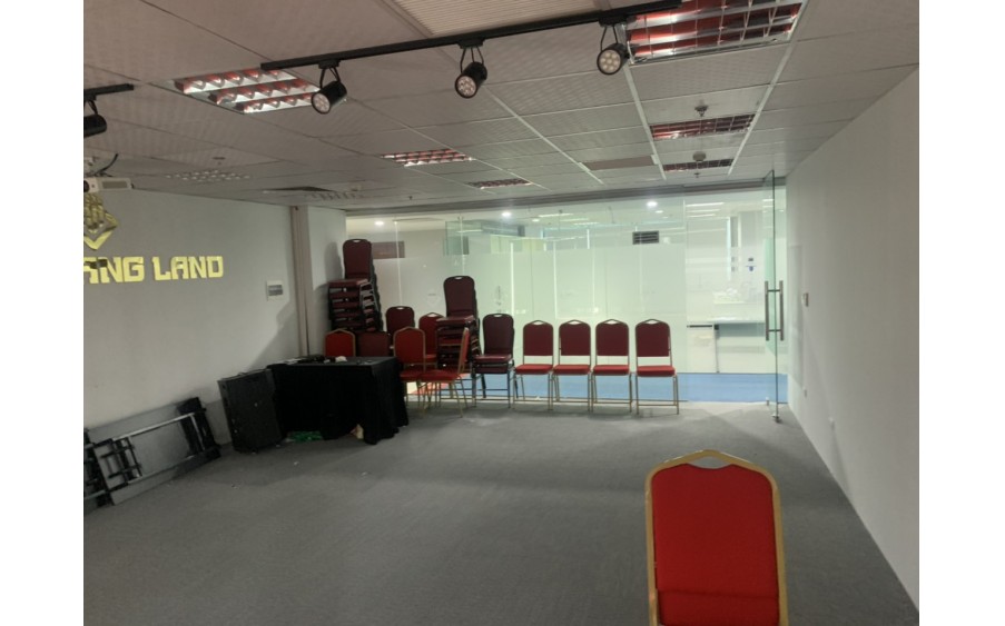 Siêu hót sàn văn phòng 150m2 chỉ 25 triệu bàn giao đầy đủ nội thất tòa ADI, Tố Hữu, Hà Đông