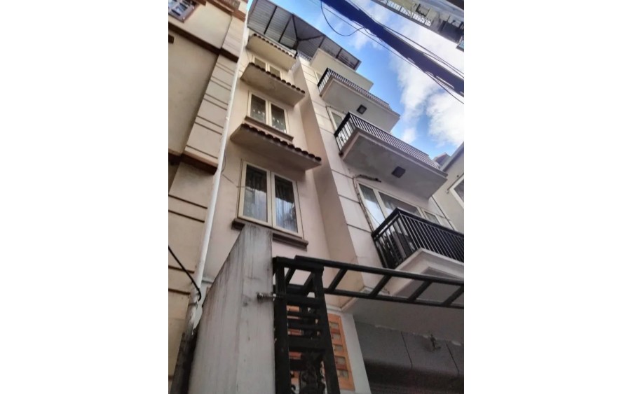 Bồ Đề nhà  đẹp dân xây 65m2,3 tầng, mặt tiền 3.7m, 7.9 tỷ Long Biên.2 thoáng
, mặt ngõ thông.