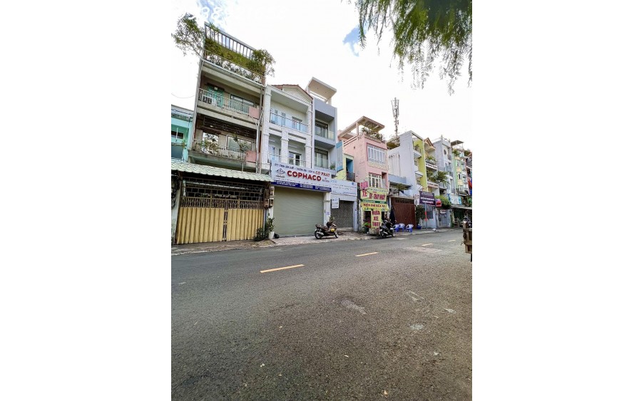 +Bán Nhà Quận 10-Mặt Tiền Kinh Doanh 146m, 4Tầng,Sổ Nở Hậu 6.5m, Hoàn Công Đủ