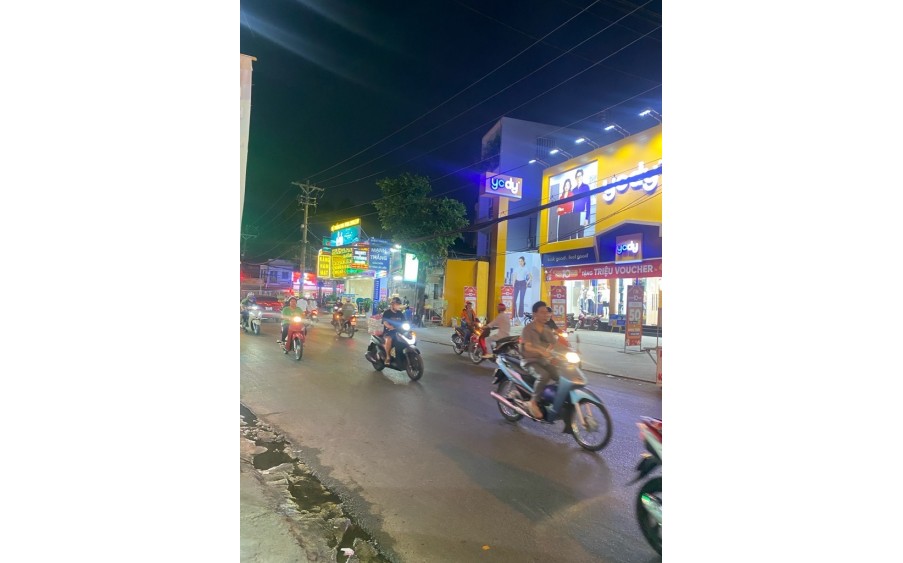 BÁN NHÀ HÀNG HOA VIÊN TIỆC CƯỚI 22x52m MẶT TIỀN PHẠM VĂN CHIÊU, P9 GÒ VẤP