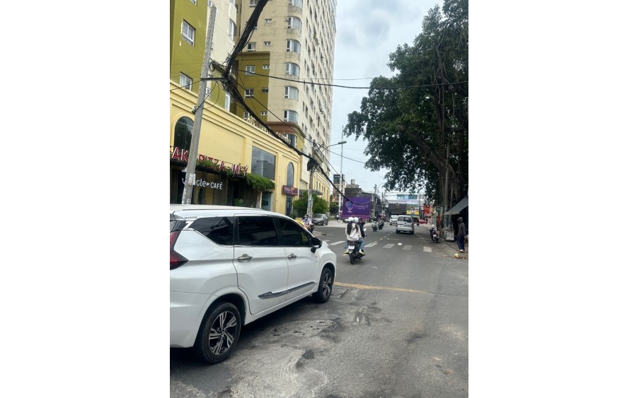 MẶT TIỀN KD - ĐƯỜNG TÂN THÀNH - TÂN PHÚ - NGANG 5.9M - nhỉnh 12 TỶ