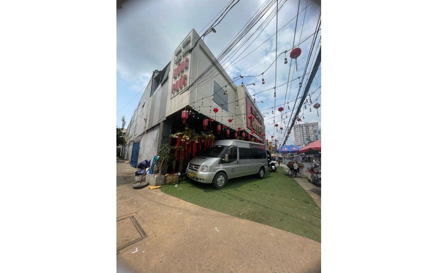 BÁN NHÀ HÀNG HOA VIÊN TIỆC CƯỚI 22x52m MẶT TIỀN PHẠM VĂN CHIÊU, P9 GÒ VẤP