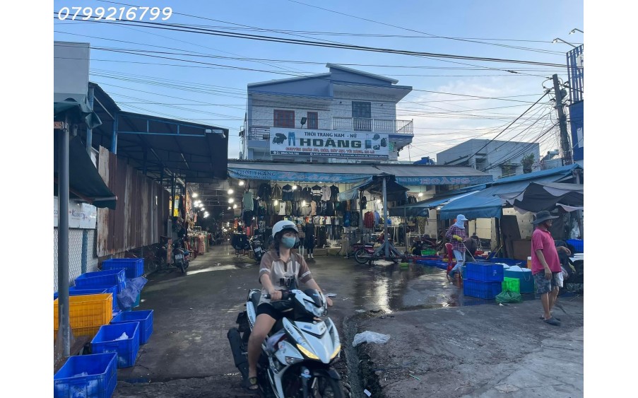 Nhà đẹp Bình Minh Trảng Bom Đồng Nai 1 sẹc QL1A hỗ trợ vay 3 bên . Trọn sổ 1 ty6 , lh 0799 216 799 em Trinh.