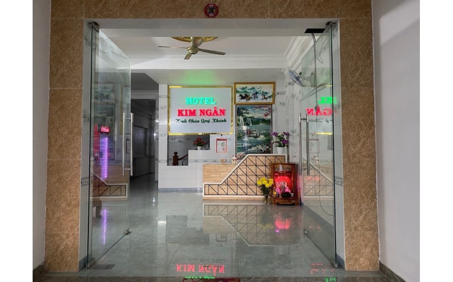 Bán Khách Sạn, Hiệp Thành 13, HDT 50tr/tháng, 324m2(7x46) giá chỉ 27 Tỷ