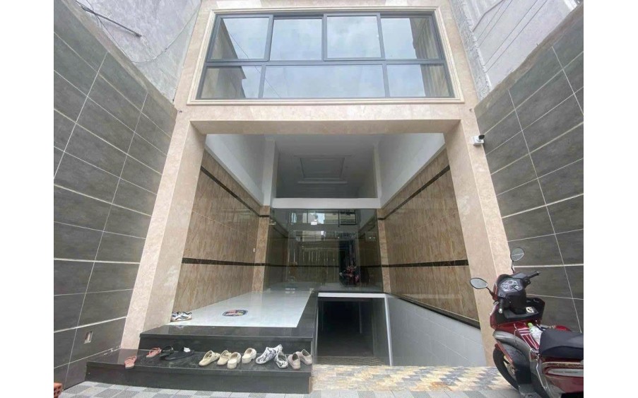 Cho thuê mặt bằng đẹp mặt tiền đường Trần Hữu Trang, Phú Nhuận