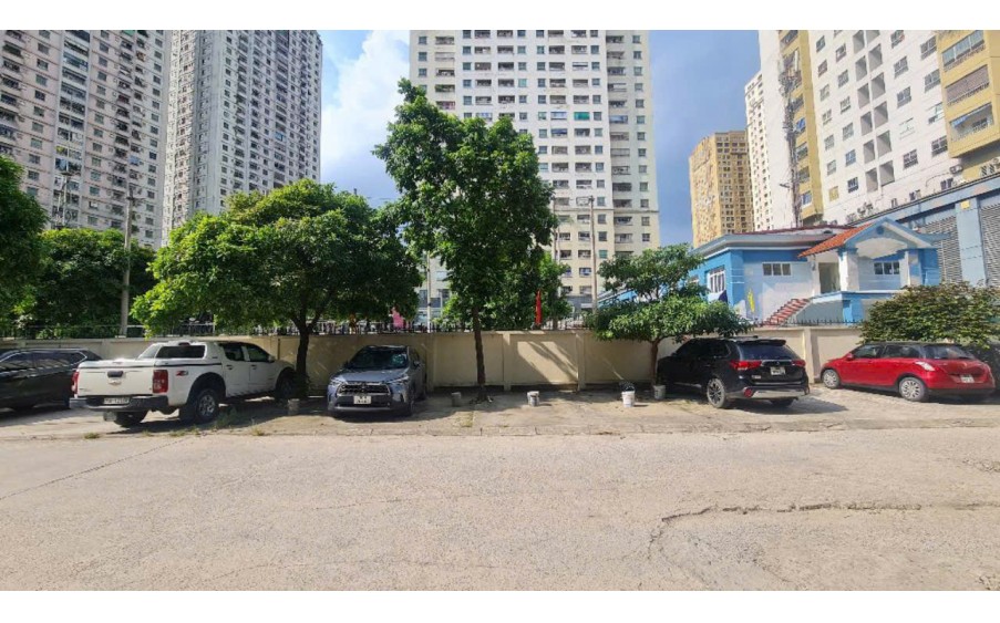 CHỦ CẦN TIỀN , BÁN NHANH CĂN NHÀ MỚI 7 TẦNG 
VIEW SÔNG – PHÂN LÔ – KINH DOANH – CHÂN CHUNG CƯ SANG CHẢNH – THANG MÁY NHẬP KHẨU XỊN SÒ , HƯỚNG ĐÔNG