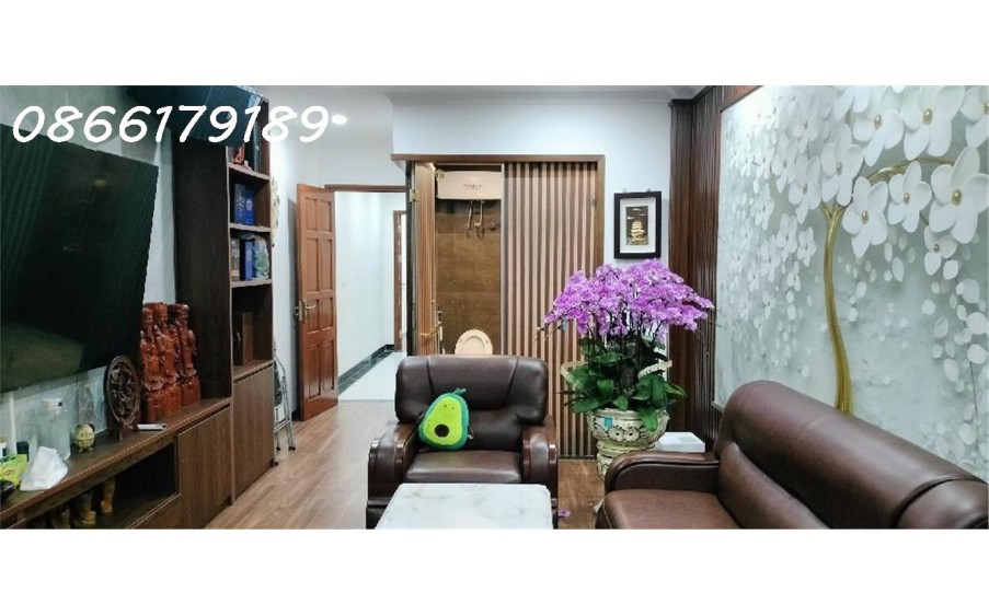 Nhà Phố Kim Đồng - Q . Hoàng Mai 
2 thoáng - Gara Ô tô - Thang máy ,tặng Full nội thất 
DT 65m ,Giá chào hơn 10 tỷ