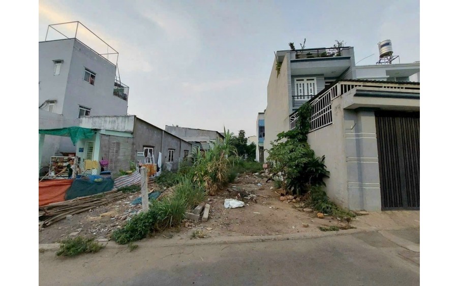 Chính Chủ Bán Mặt tiền Vĩnh Phú 38A, thông qua quận 12 ,
Diện tích : 4,5 x 24 tổng 108,5m2 Thổ Cư 60m2