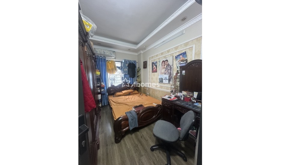 Nhà 5 tầng Giải Phóng ô tô đỗ cửa