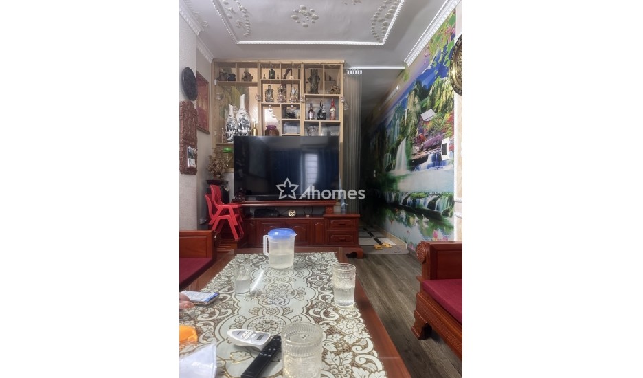 Nhà 5 tầng Giải Phóng ô tô đỗ cửa