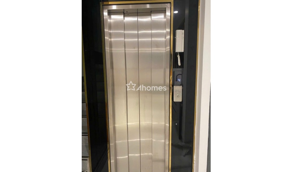 Bán nhà mới 5 tầng Thịnh Liệt, Giải Phóng, Hoàng Mai có thang máy