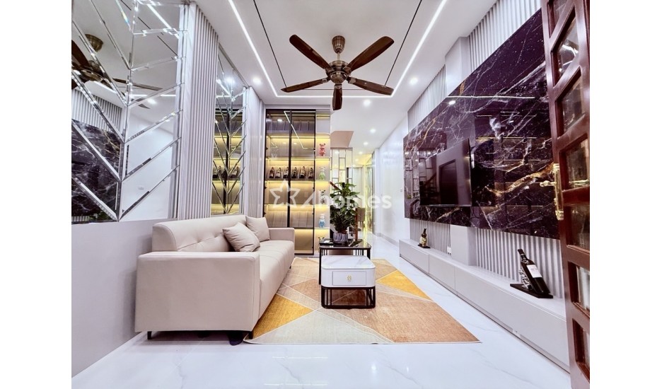 Bán nhà Minh Khai, Hai Bà Trưng 7 tầng 40m