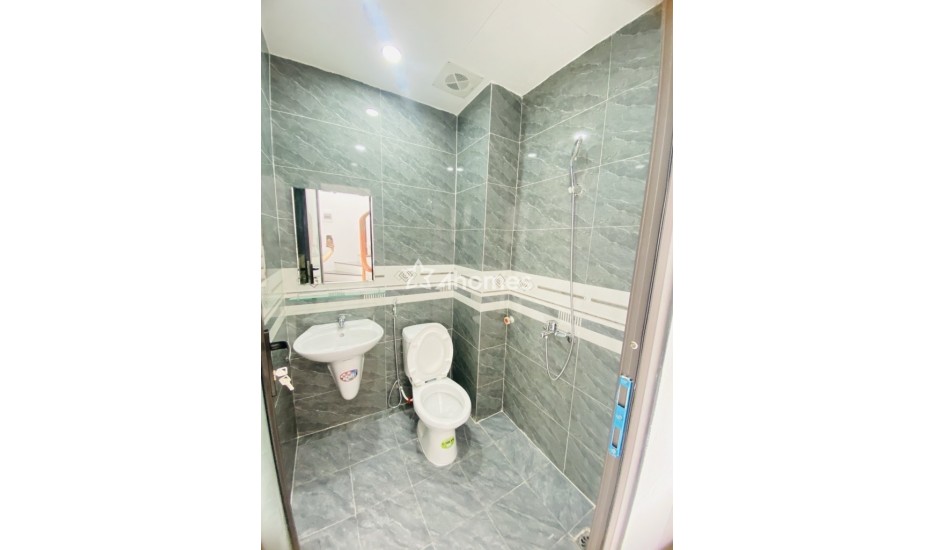 GIÁP NHỊ THỊNH LIỆT HOÀNG MAI NHÀ XÂY MỚI 5 TẦNG THANG MÁY PHÂN LÔ THẲNG TẮP  RA Ô TÔ TRÁNH ĐỖ