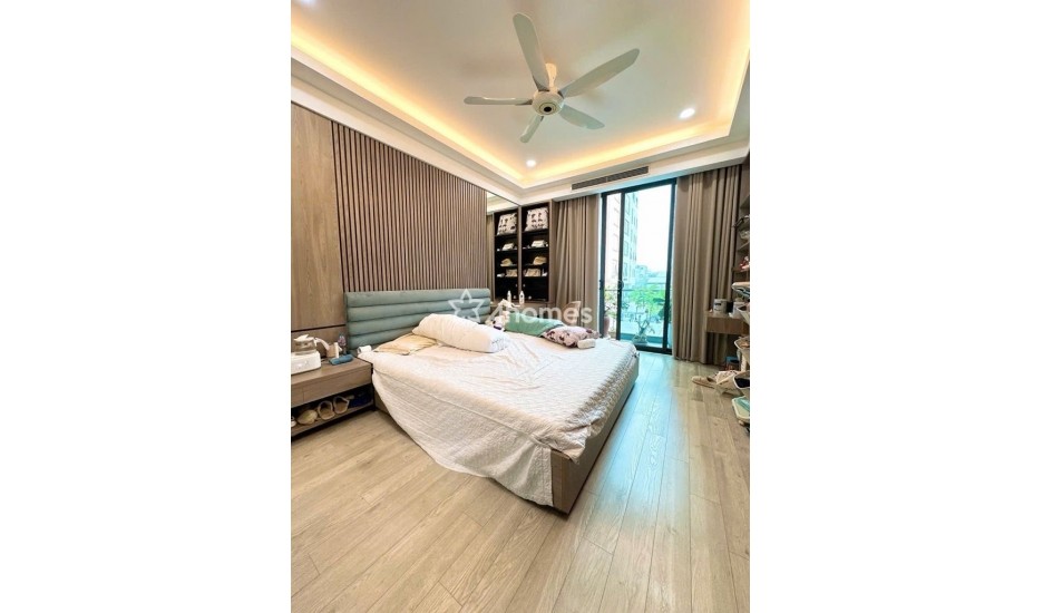100m phân lô thang máy, oto đỗ la liệt, Giải Phóng - Kim Đồng