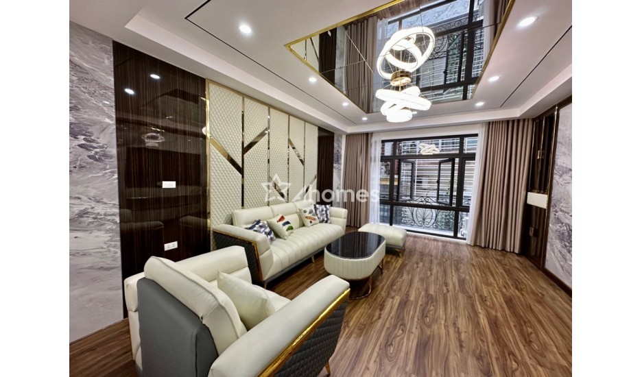 Sát mặt phố Giải Phóng, gần 60m, 7 tầng thang máy kinh doanh, gần cụm trường Bách - Kinh - Xây
