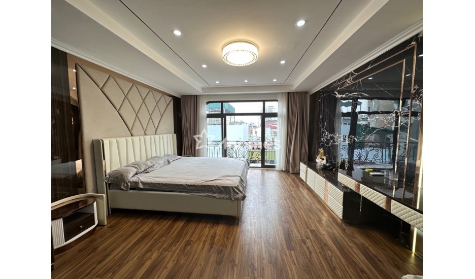 Sát mặt phố Giải Phóng, gần 60m, 7 tầng thang máy kinh doanh, gần cụm trường Bách - Kinh - Xây