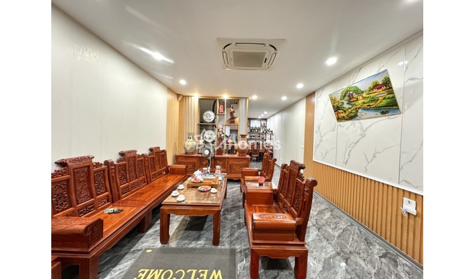 Duy nhất con phố Lê Thanh Nghị, oto tránh, sát phố kinh doanh, giá cực tốt