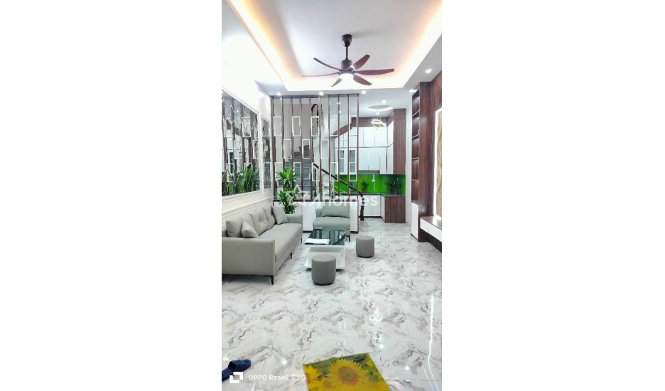 5 TẦNG – FULL 99% NỘI THẤT – Ô TÔ SÁT NHÀ – VÀI BƯỚC RA PHỐ – SỔ ĐỎ HOA HẬU- trung tâm Hoàng Mai